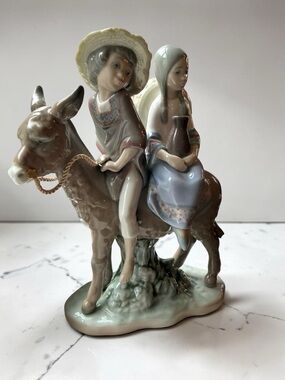 LLADRO 5354 "Ride in the Country" Retired Figurine Boy & Girl on Donkey - MINT